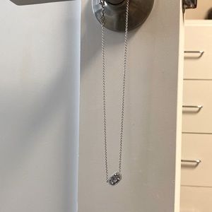 Kendra Scott necklace
